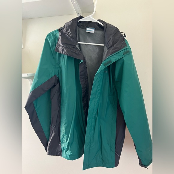 Rain Coat - M - Picture 2 of 2